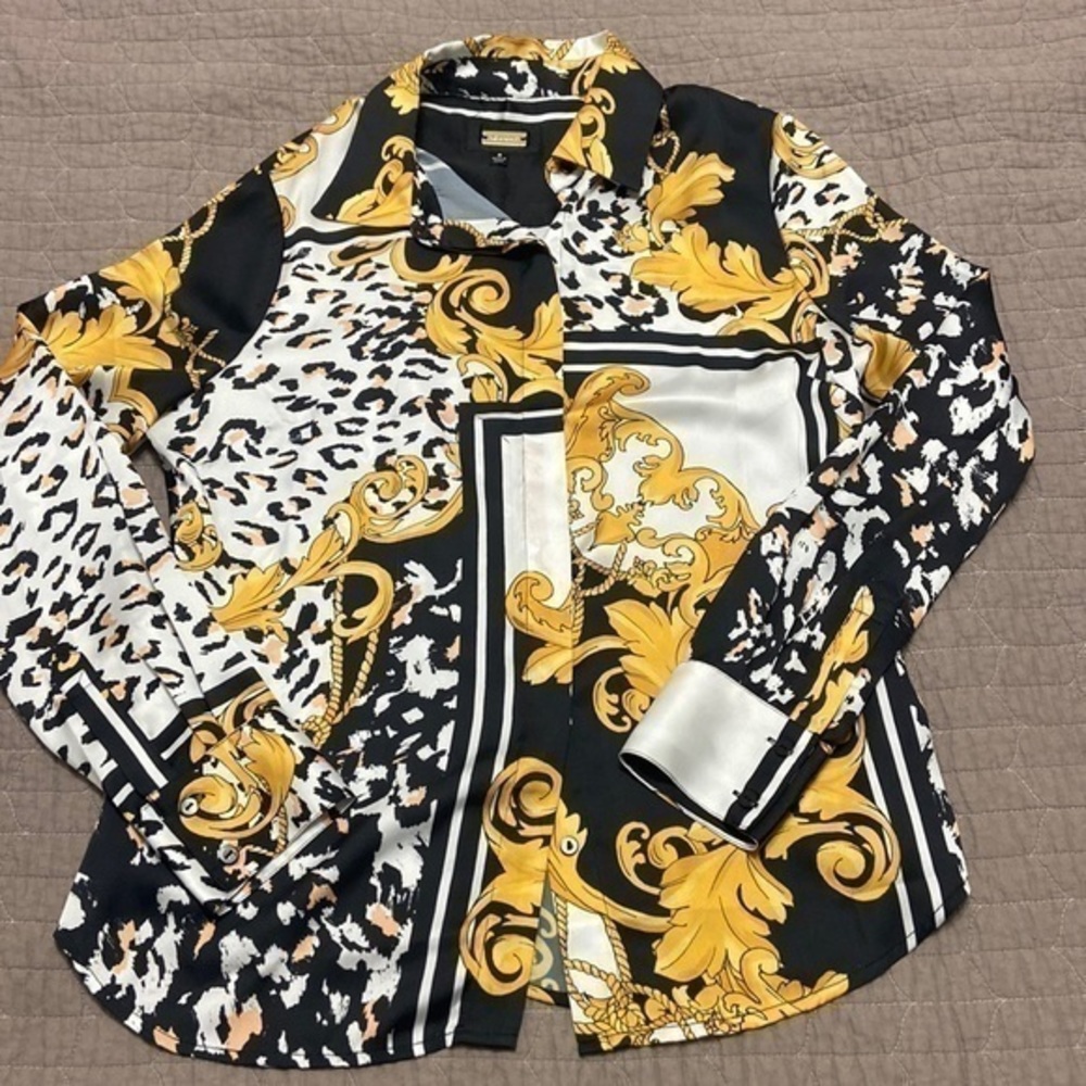 Alexia Admor Button Down Polyester Long Sleeve Sh… - image 1